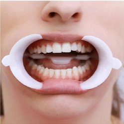 Ecarteurs à lèvres 3 tailles disponibles - FGM